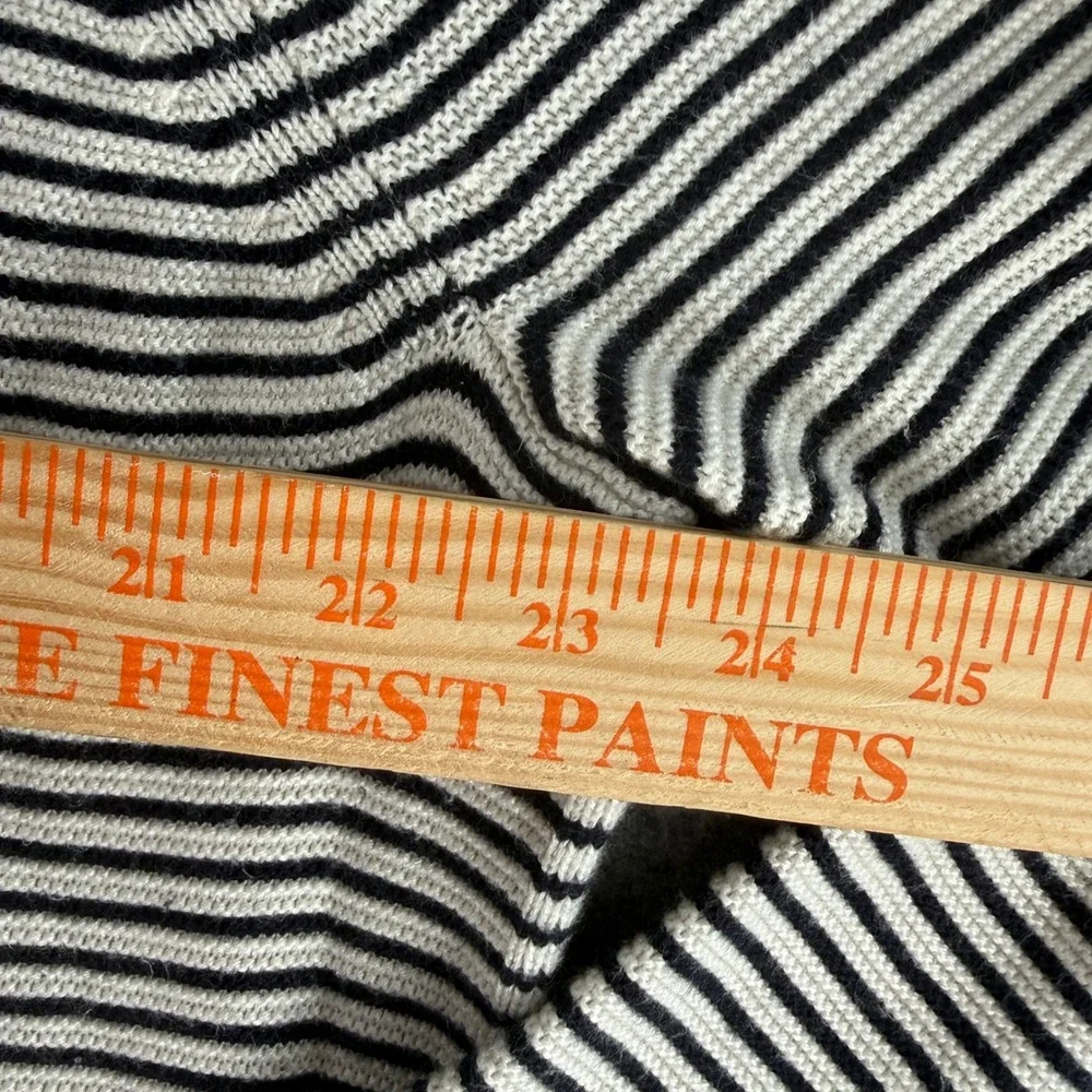 Talbots Sweater Women 2X Black White Striped V-Neck Knit Long Sleeve Trim